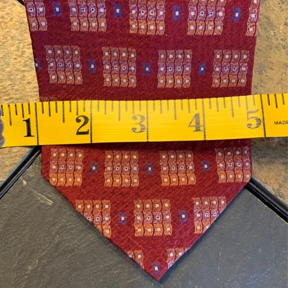 Calvin Klein silk tie - Picture 3 of 3